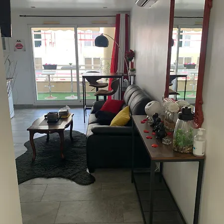 Azur Pour 2 Avec Jacuzzi Et Terrasse A 2 Minutes De La Vallauris