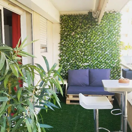 Apartment Azur Pour 2 Avec Jacuzzi Et Terrasse A 2 Minutes De La